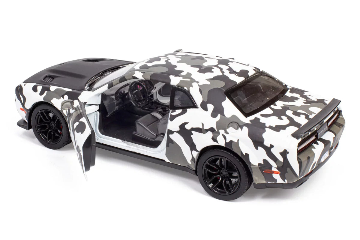 All Star Toys Exclusive 2018 Dodge Challenger SRT Hellcat Widebody Camouflage 1/24 Diecast Model Car by Motormax 79350 Camo